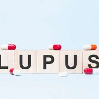 لوپوس چیست ؟ از علائم تا درمان